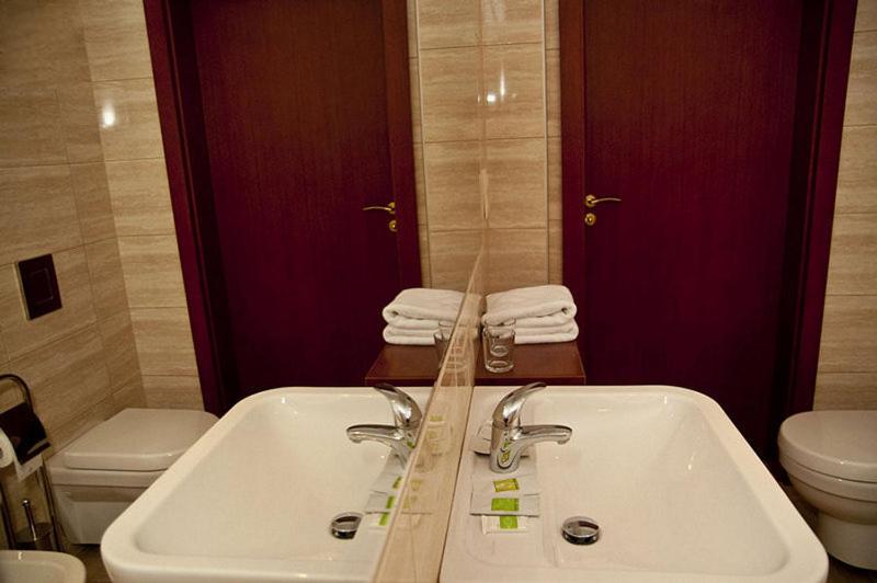 בית מלון כפרי Vis A Vis łańcut