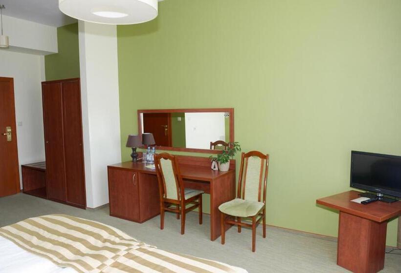 فندق Vis A Vis łańcut