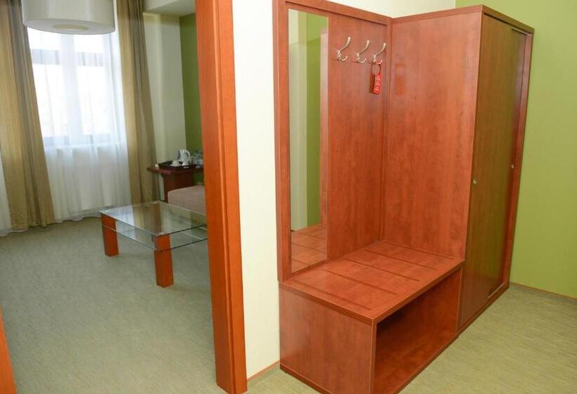 فندق Vis A Vis łańcut