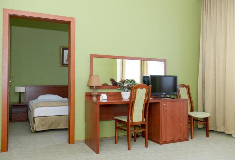 فندق Vis A Vis łańcut