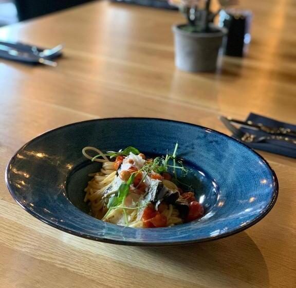 בית מלון כפרי Wiki Sanok Events & Bowling