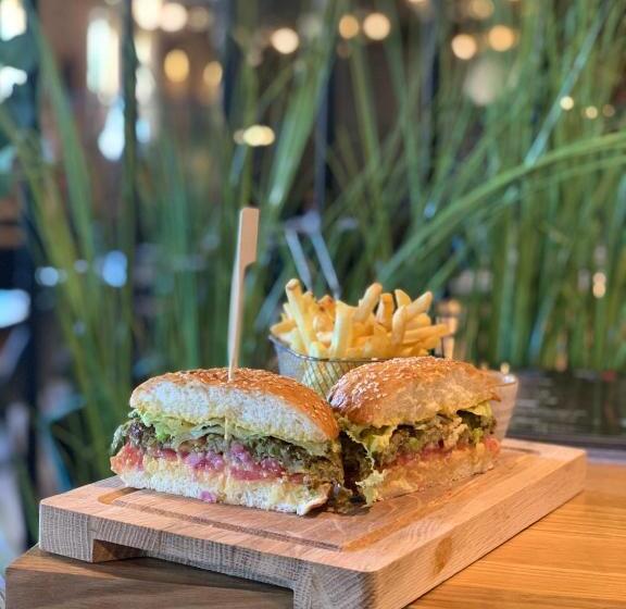 酒店 Wiki Sanok Events & Bowling