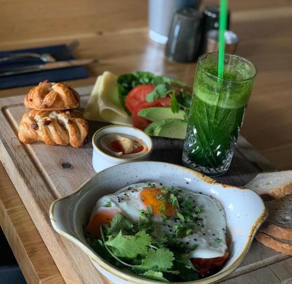 酒店 Wiki Sanok Events & Bowling