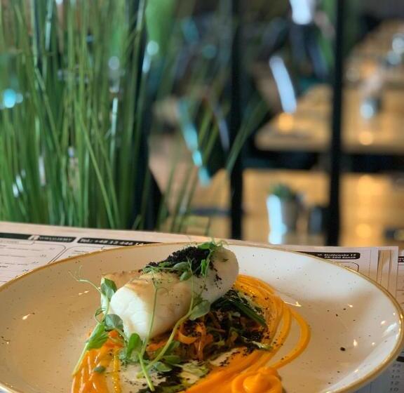 酒店 Wiki Sanok Events & Bowling