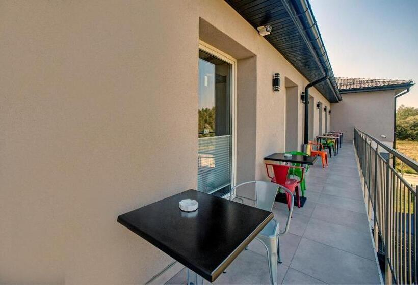 酒店 Wiki Sanok Events & Bowling