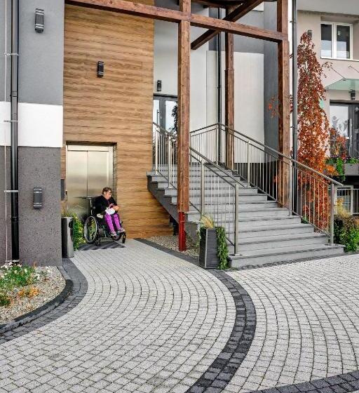 酒店 Wiki Sanok Events & Bowling