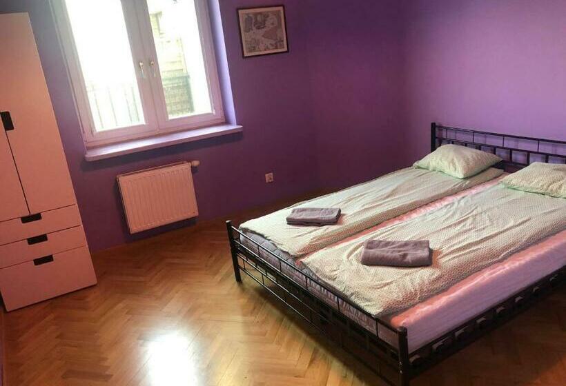 Lux Hostel   Z Prywatnymi łazienkami