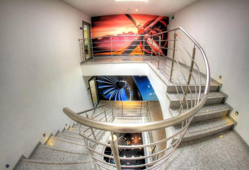 모텔 Auto Port Renice