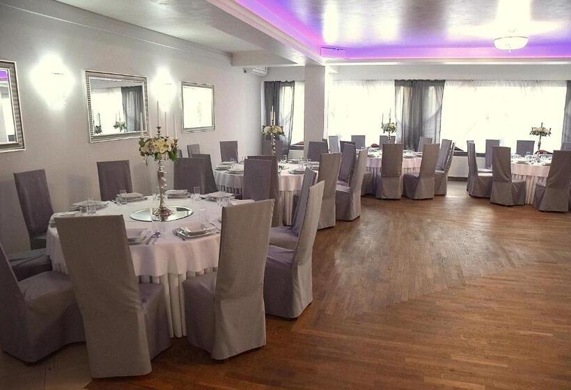 モーテル Zajazd Kwadrat