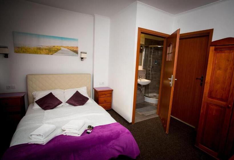 پانسیون Ik - Modlin Airport