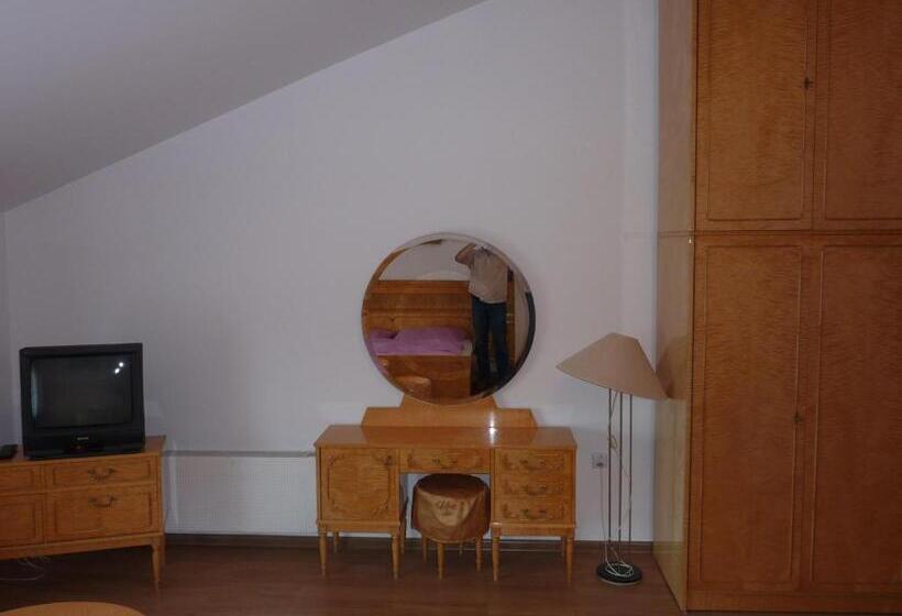 پانسیون Ik Na Zdrowiu