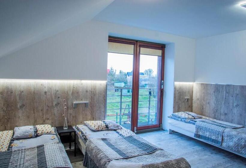 פנסיון Noclegi Nafali Rewa