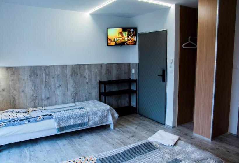 פנסיון Noclegi Nafali Rewa