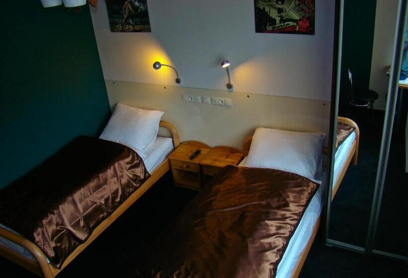 پانسیون Pentagos Centrum