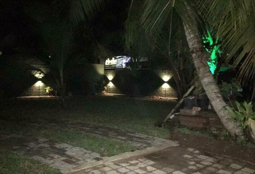 Пансион Relax Inn Hikkaduwa