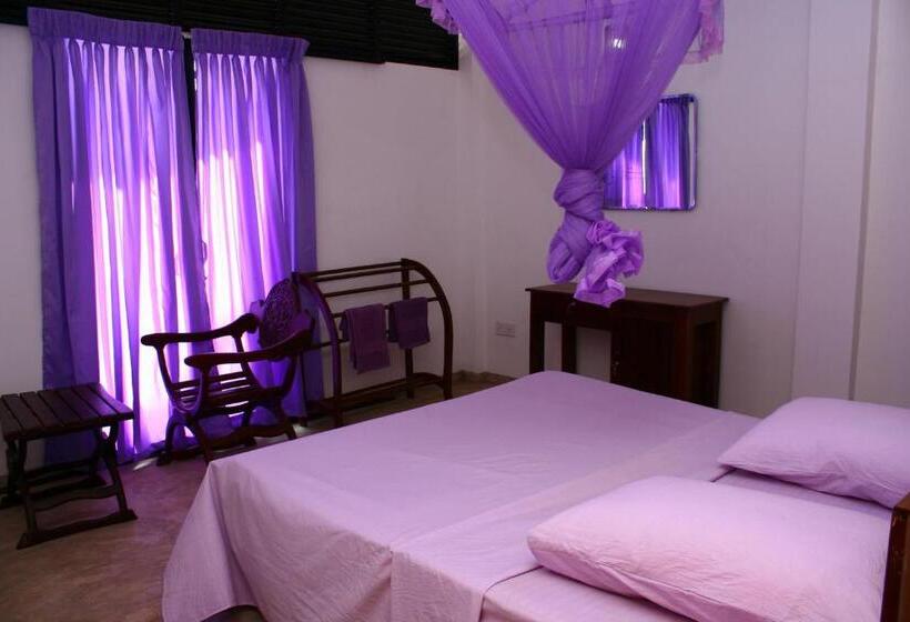 Пансион Relax Inn Hikkaduwa