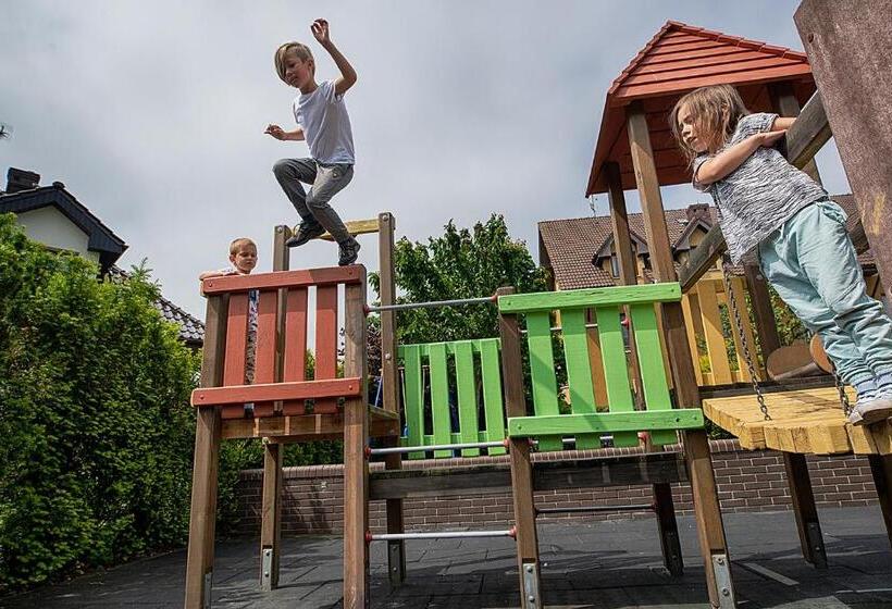 بنسيون Seo Rewal