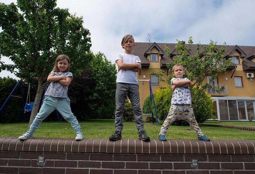 بنسيون Seo Rewal