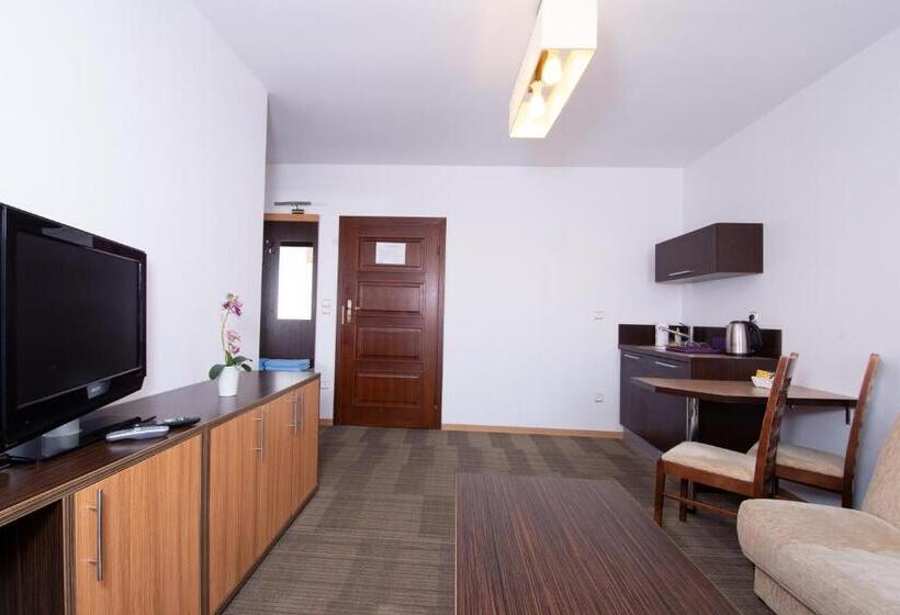 بنسيون Seo Rewal