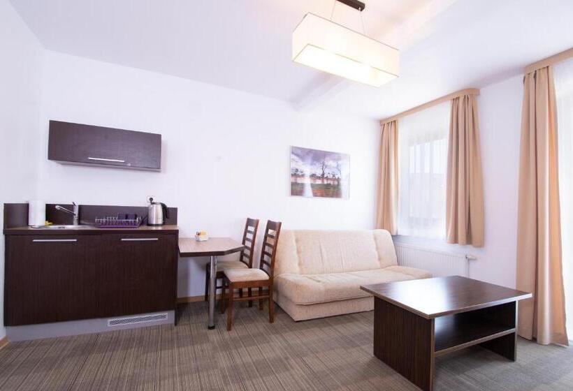 بنسيون Seo Rewal