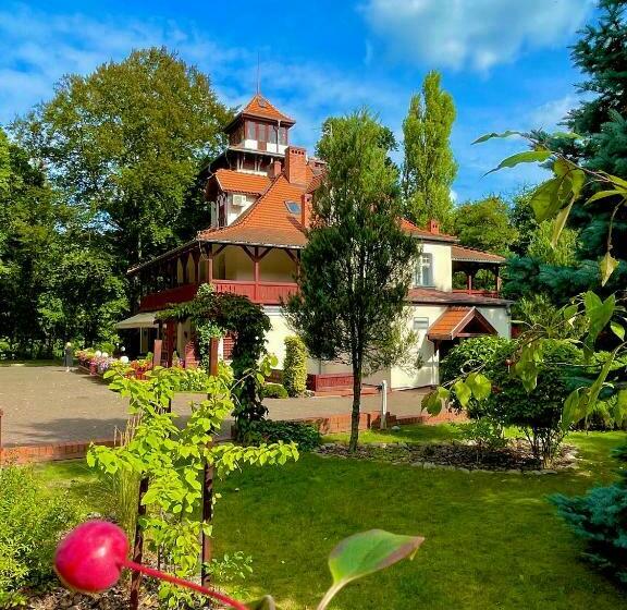 ペンション Straszny Dwór