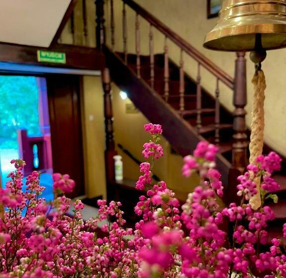 ペンション Straszny Dwór