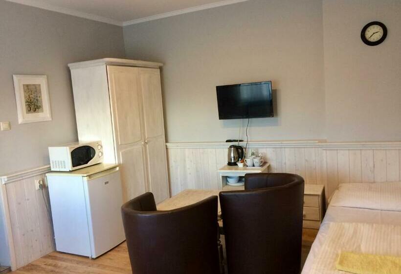 膳宿费 Villa Pod Orzechem W Zaniemyślu