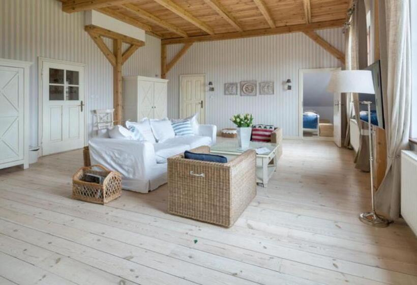 אתר נופש Ciekocinko Powozownia