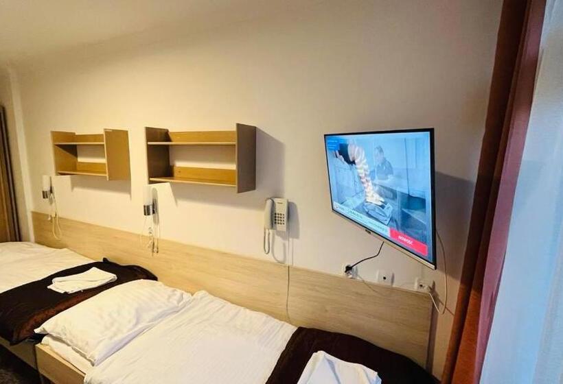 استراحتگاه Dom Wczasowy Jawor