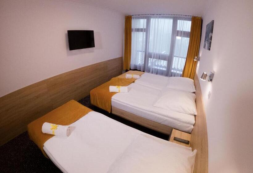 استراحتگاه Dom Wczasowy Jawor