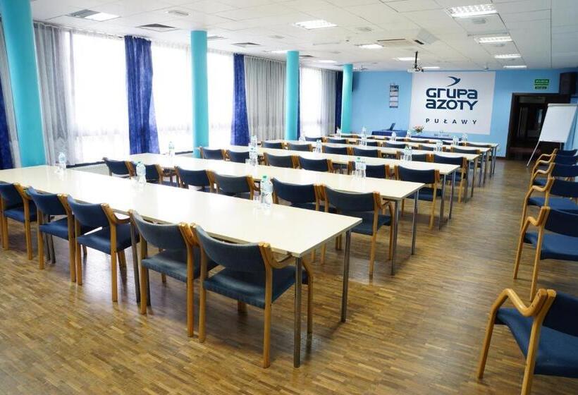 استراحتگاه Dom Wczasowy Jawor