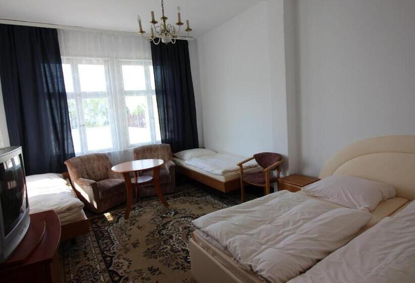 渡假胜地  Dom Wypoczynkowy Szarotka&krokus