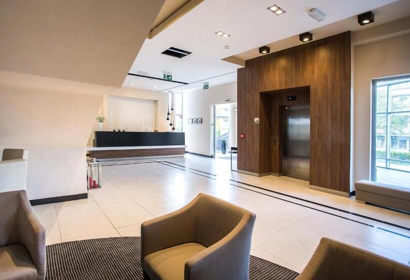 منتجع Koral Live