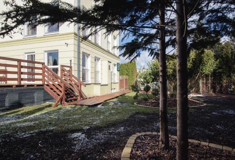 استراحتگاه Lila Medical Spa