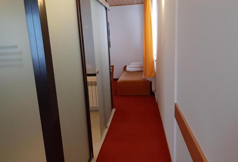 渡假胜地  Willa Jasna