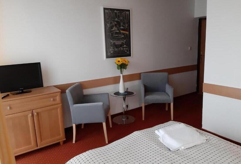 渡假胜地  Willa Jasna