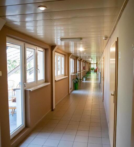 استراحتگاه Zacisze Natura Tour