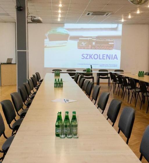 استراحتگاه Zacisze Natura Tour