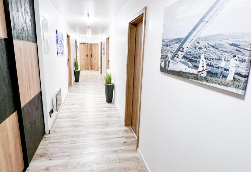 ユースホステル Pod Gromadzyniem Resort