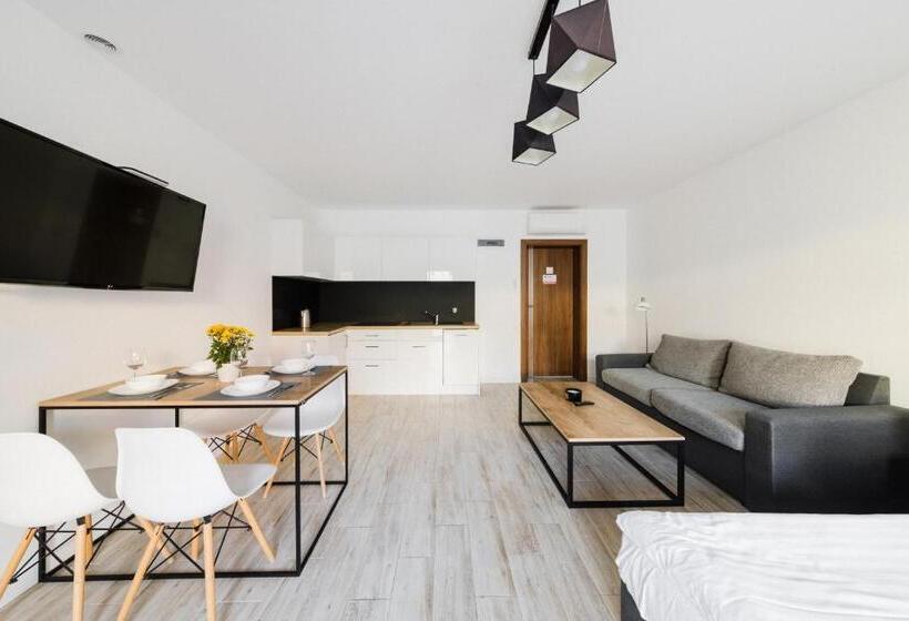 Apartamenty Bałtyckie   Grand Baltic   Wifi, Klimatyzacja, Sala Zabaw, Taras Wypoczynkowy, Centrum U