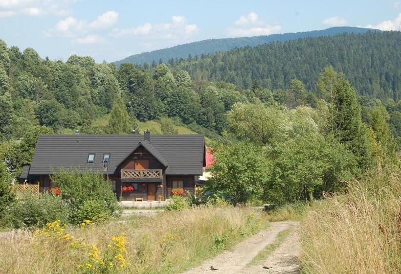 ベッドアンドブレックファースト Cisna Chata