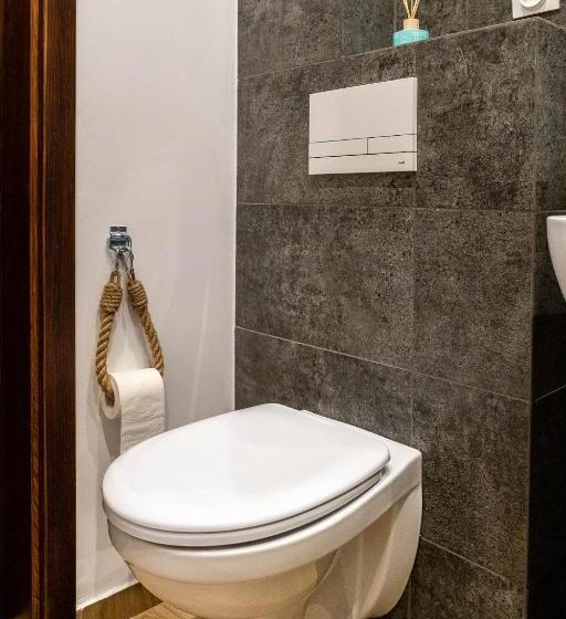 ベッドアンドブレックファースト Cisna Chata