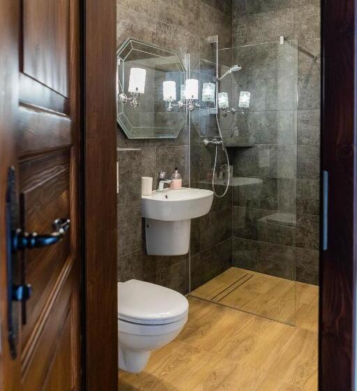 ベッドアンドブレックファースト Cisna Chata