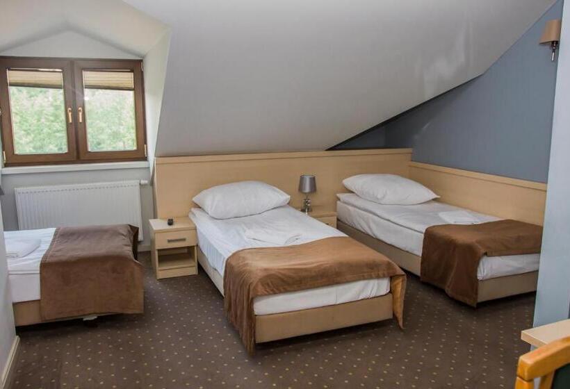 Bed and Breakfast Dworek Jabłonna