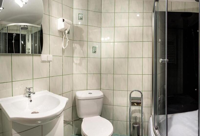 تختخواب و صبحانه Magnat Inn & Sauna & Relax