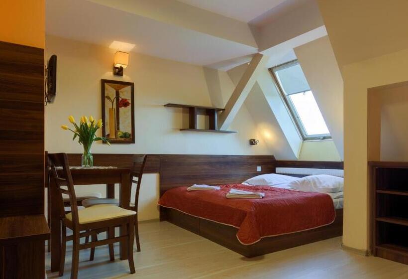 مبيت وإفطار Pensjonat Willa Szarotka