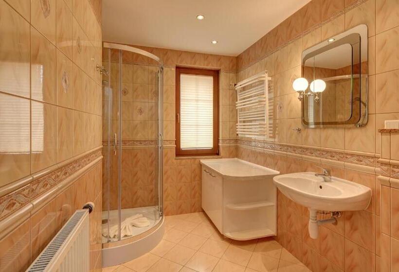 住宿加早餐  Willa Drako