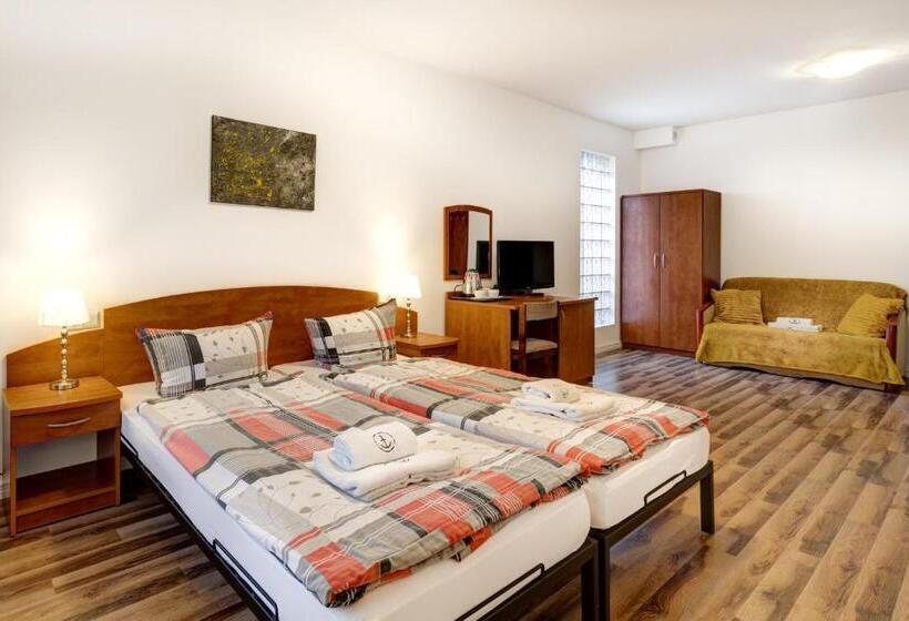 住宿加早餐  Willa Drako