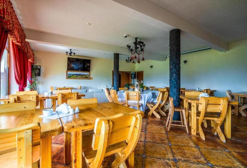 تختخواب و صبحانه Willa Majerczyk