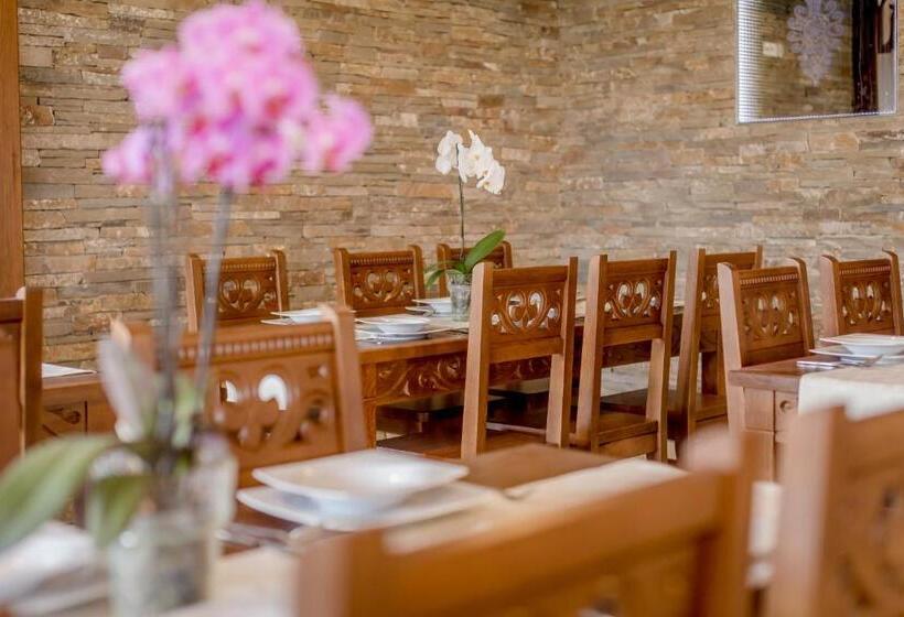 تختخواب و صبحانه Willa Skałka